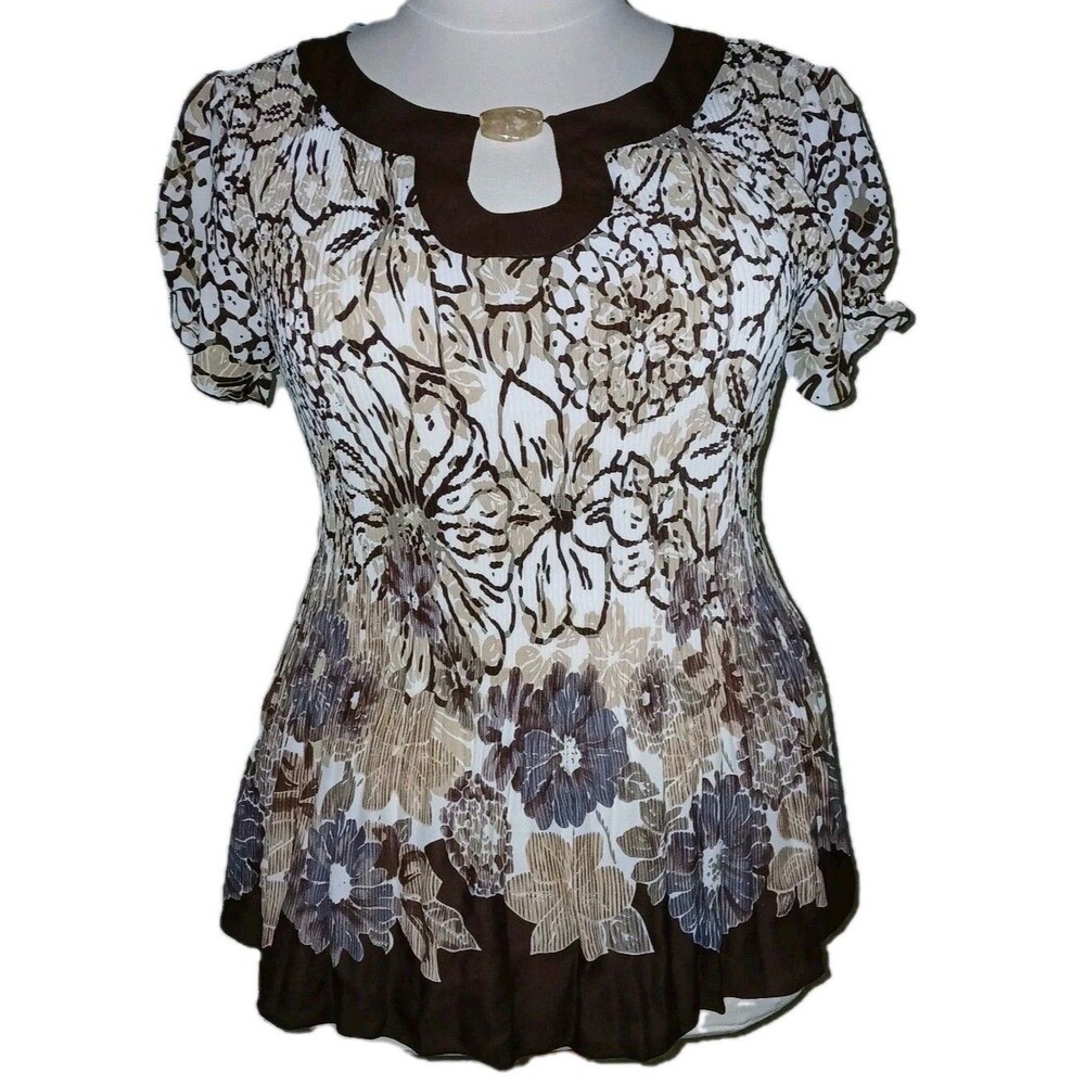 NWT DRESSBARN Womens 22/24 Boho Peasant Floral Accordian Short Sleeve Top Beige